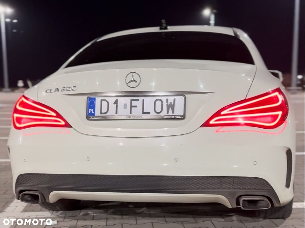 Mercedes-Benz CLA 200 7G-DCT AMG Line - 28