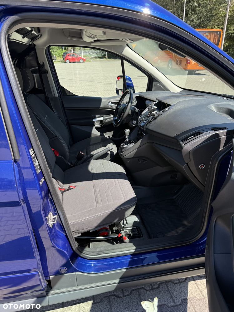 Ford Transit Connect - 31