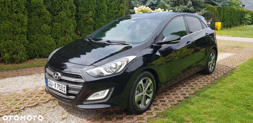 Hyundai i30 blue 1.4 Style - 2