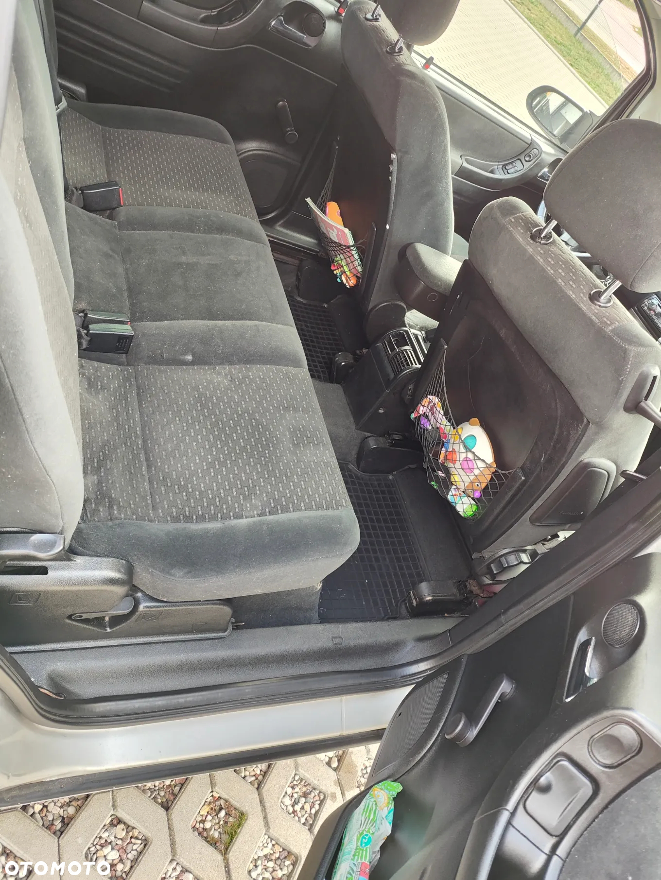 Opel Zafira 1.8 16V Elegance - 9