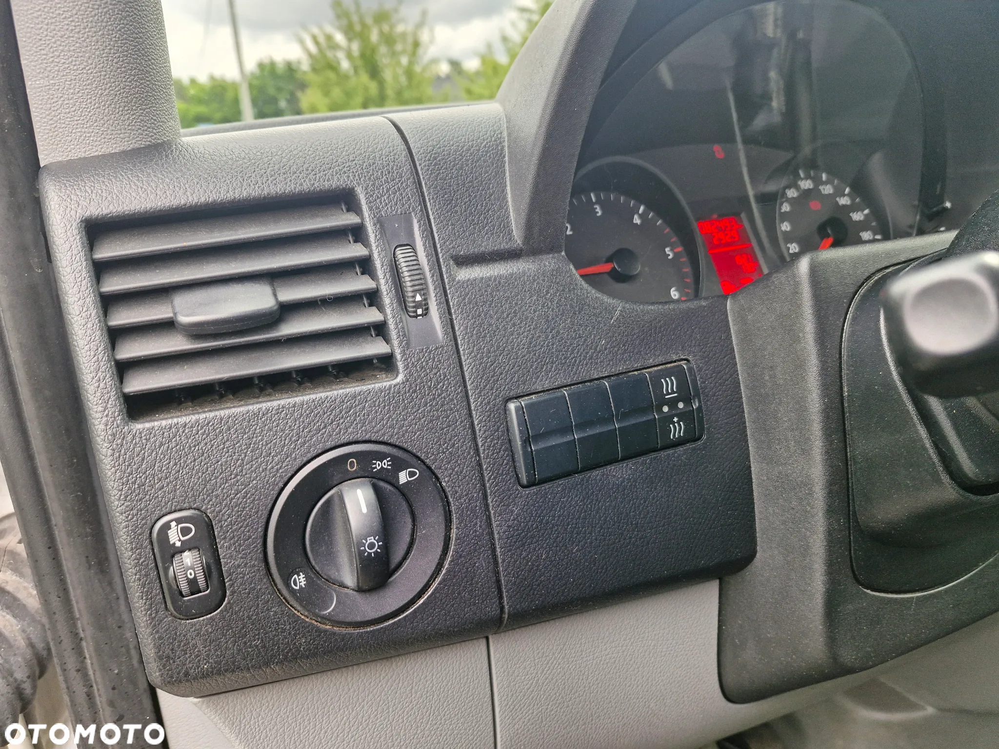 Volkswagen Crafter 35 TDI - 11