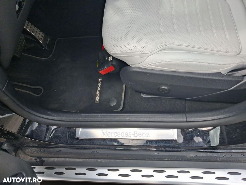 Mercedes-Benz GLC 300 e 4Matic 9G-TRONIC Edition AMG Line - 18