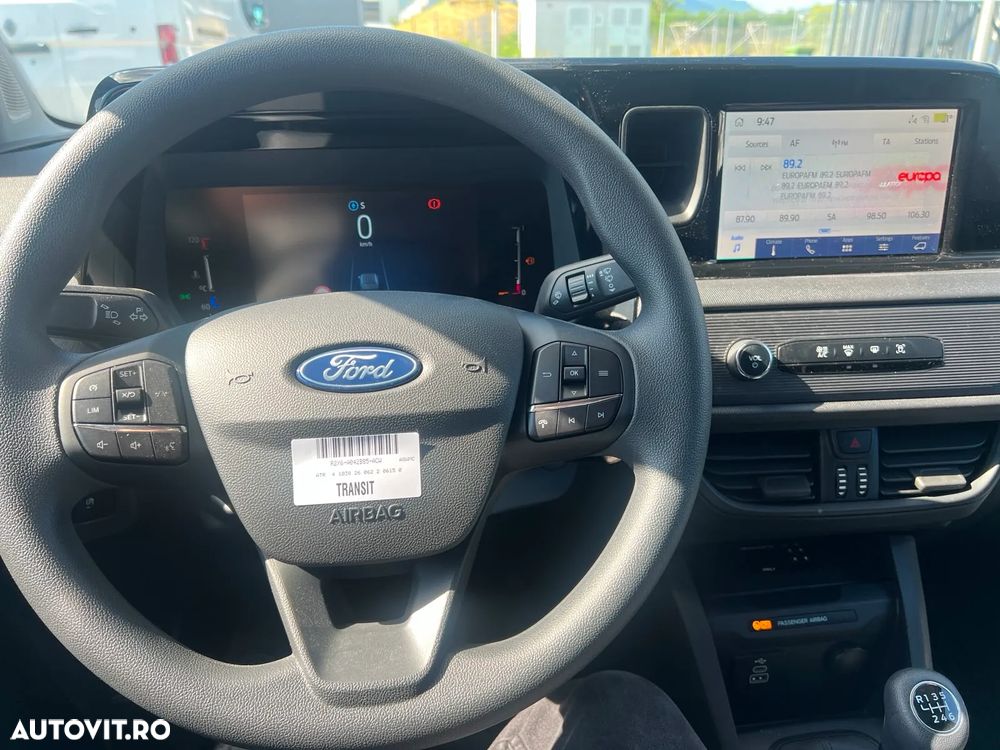 Ford COURIER - 6