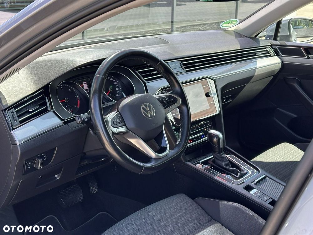 Volkswagen Passat Variant 2.0 TDI SCR DSG Business - 11