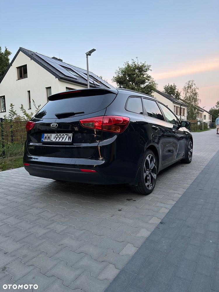 Kia Ceed 1.6 CRDi GT Line DCT - 9
