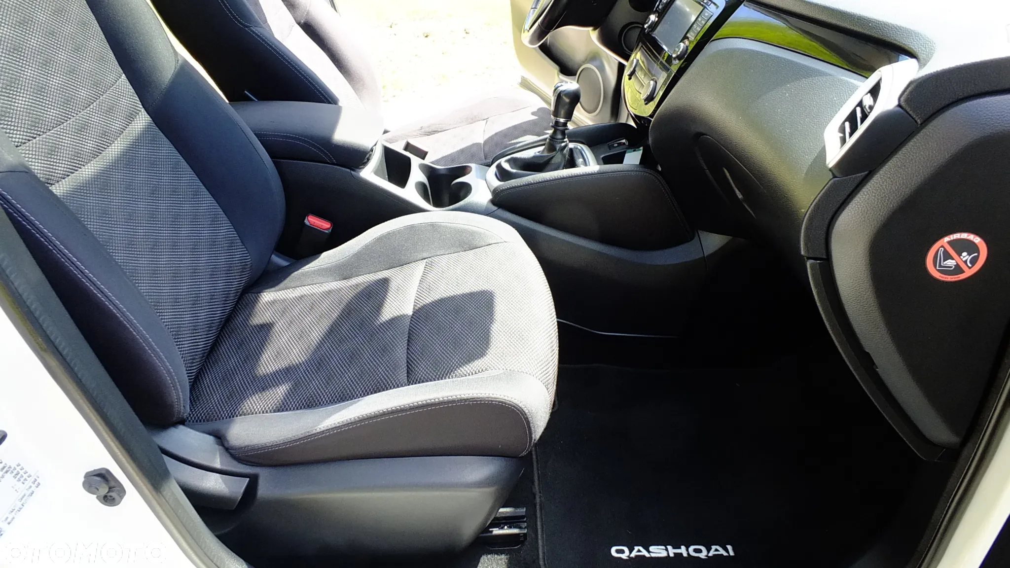 Nissan Qashqai 1.5 dCi Tekna - 27