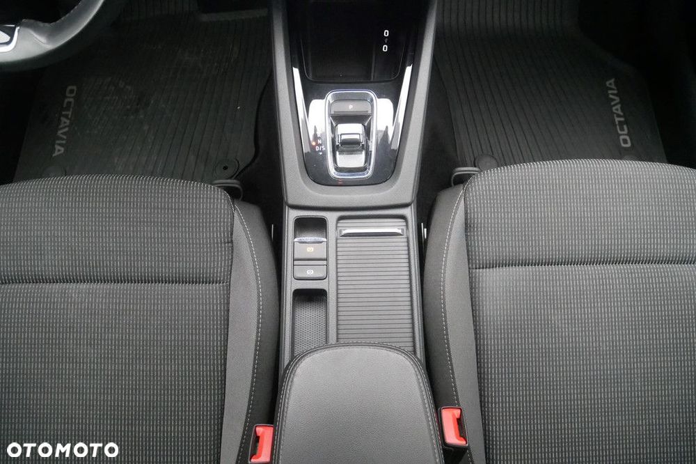 Skoda Octavia - 11
