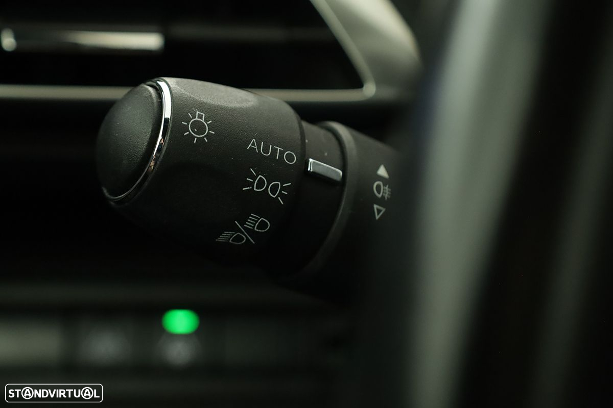 Peugeot 3008 1.2 PureTech GT EAT8 - 17