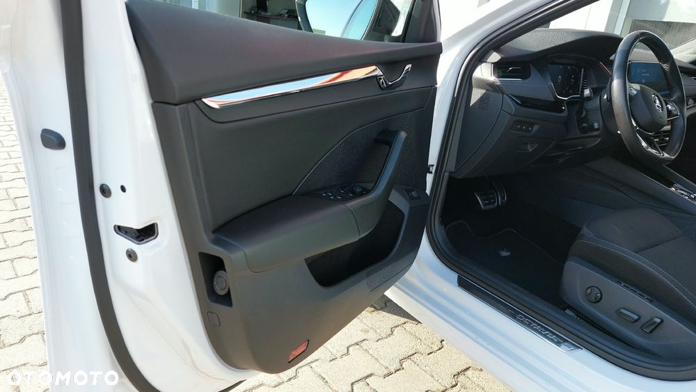 Skoda Octavia 2.0 TDI 4x4 Style DSG - 18