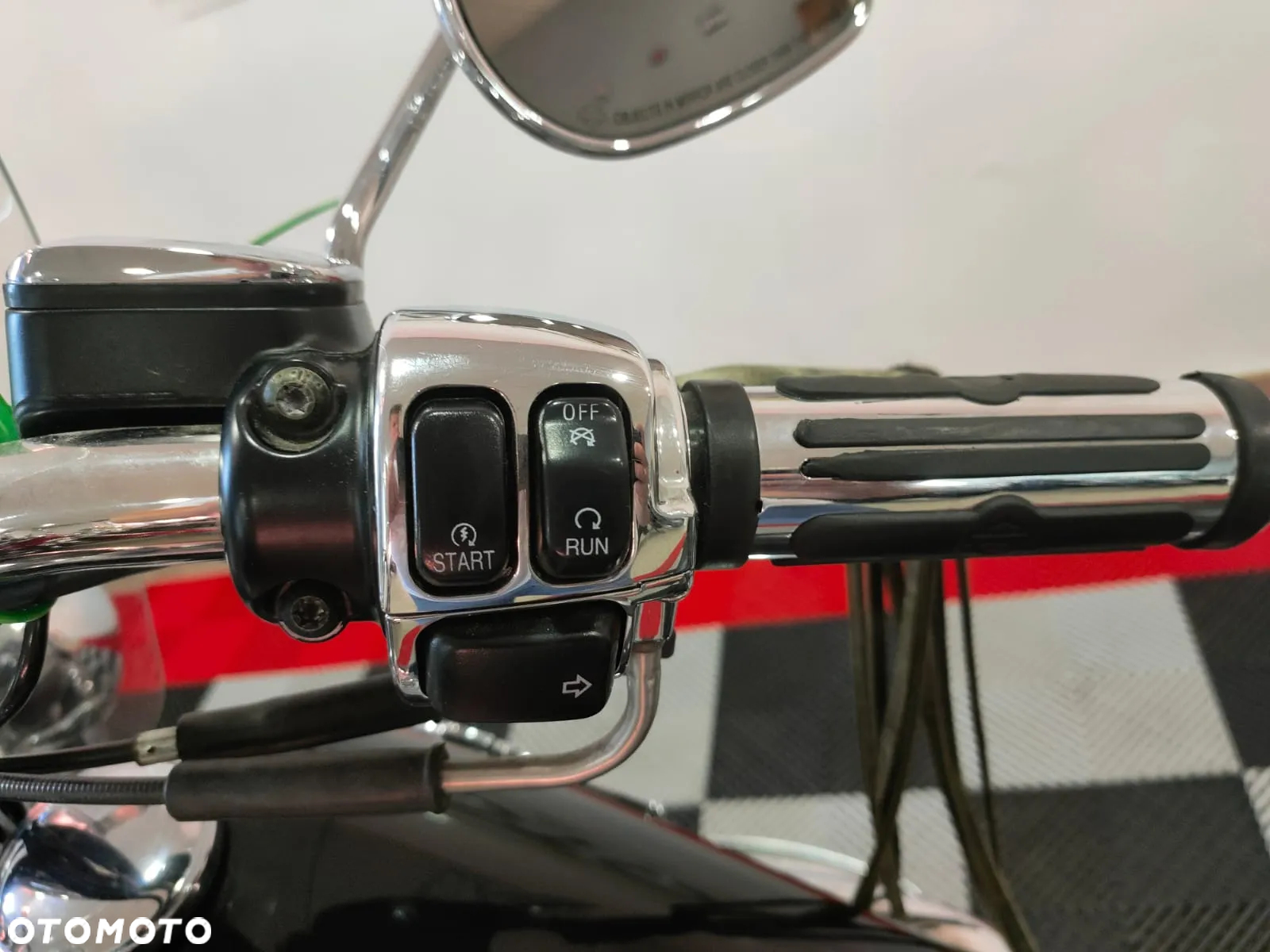 Harley-Davidson Softail Heritage Classic - 11