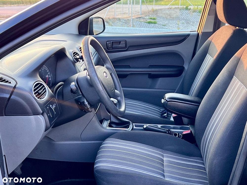 Ford Focus 1.6 TDCi Trend - 10