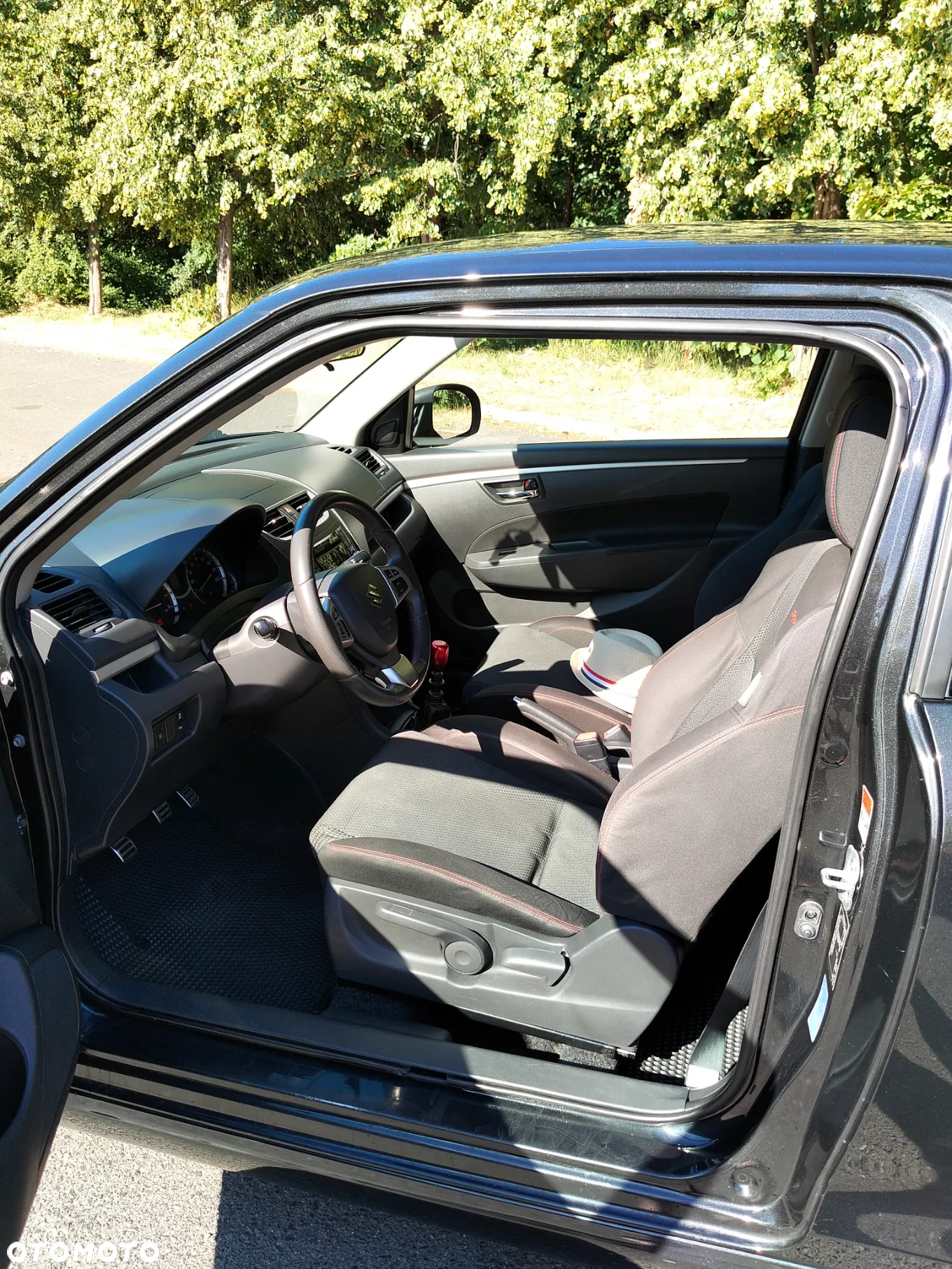 Suzuki Swift 1.6 Sport - 10