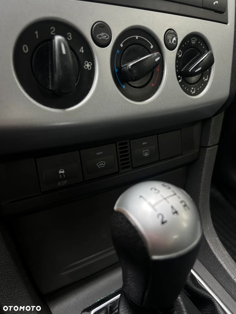 Ford Focus - 38
