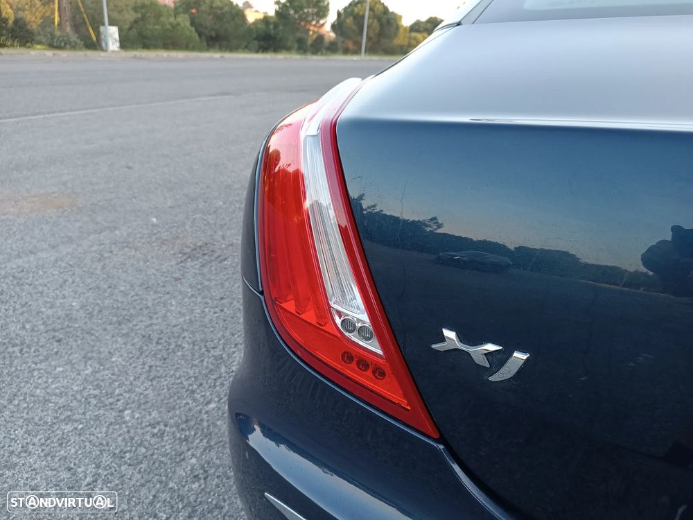 Jaguar XJ 3.0 V6 S Portfolio - 44