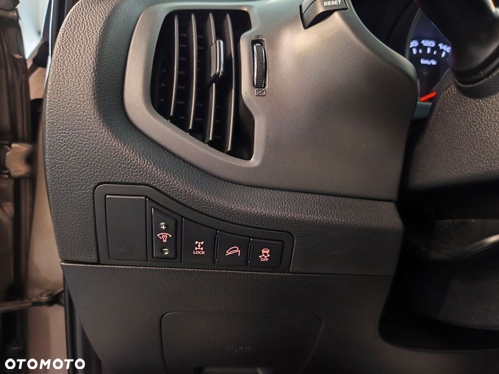 Kia Sportage 2.0 CVVT 4WD Spirit - 15