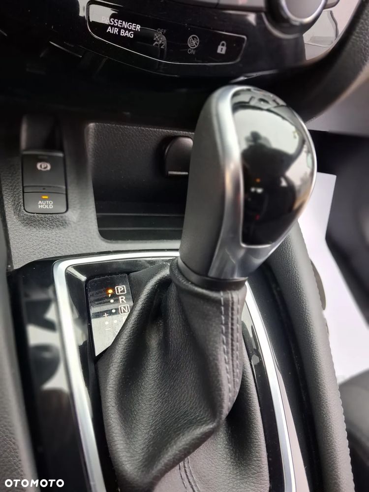 Nissan Qashqai 1.6 dCi Xtronic 360 - 17