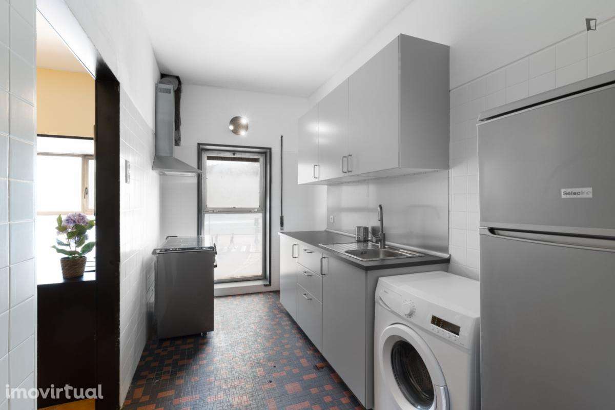 Apartamento com 3 quartos - localizado em Massarelos Porto - Grande imagem: 2/14