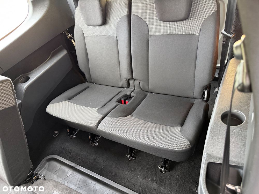 Dacia Lodgy 1.3 TCe Open S&S - 27