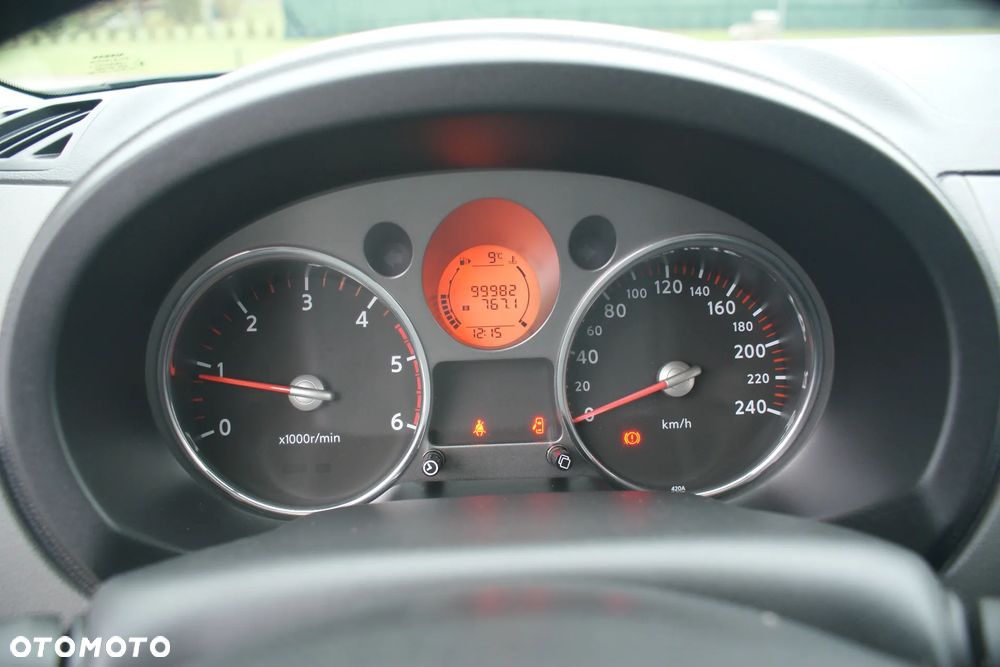 Nissan X-Trail 2.0 dCi 4x4 DPF SE - 11