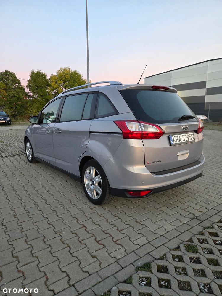 Ford Grand C-MAX - 5