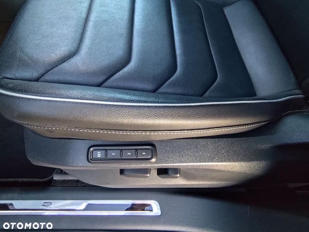 Volkswagen Tiguan 1.4 eHybrid OPF DSG R-Line - 22