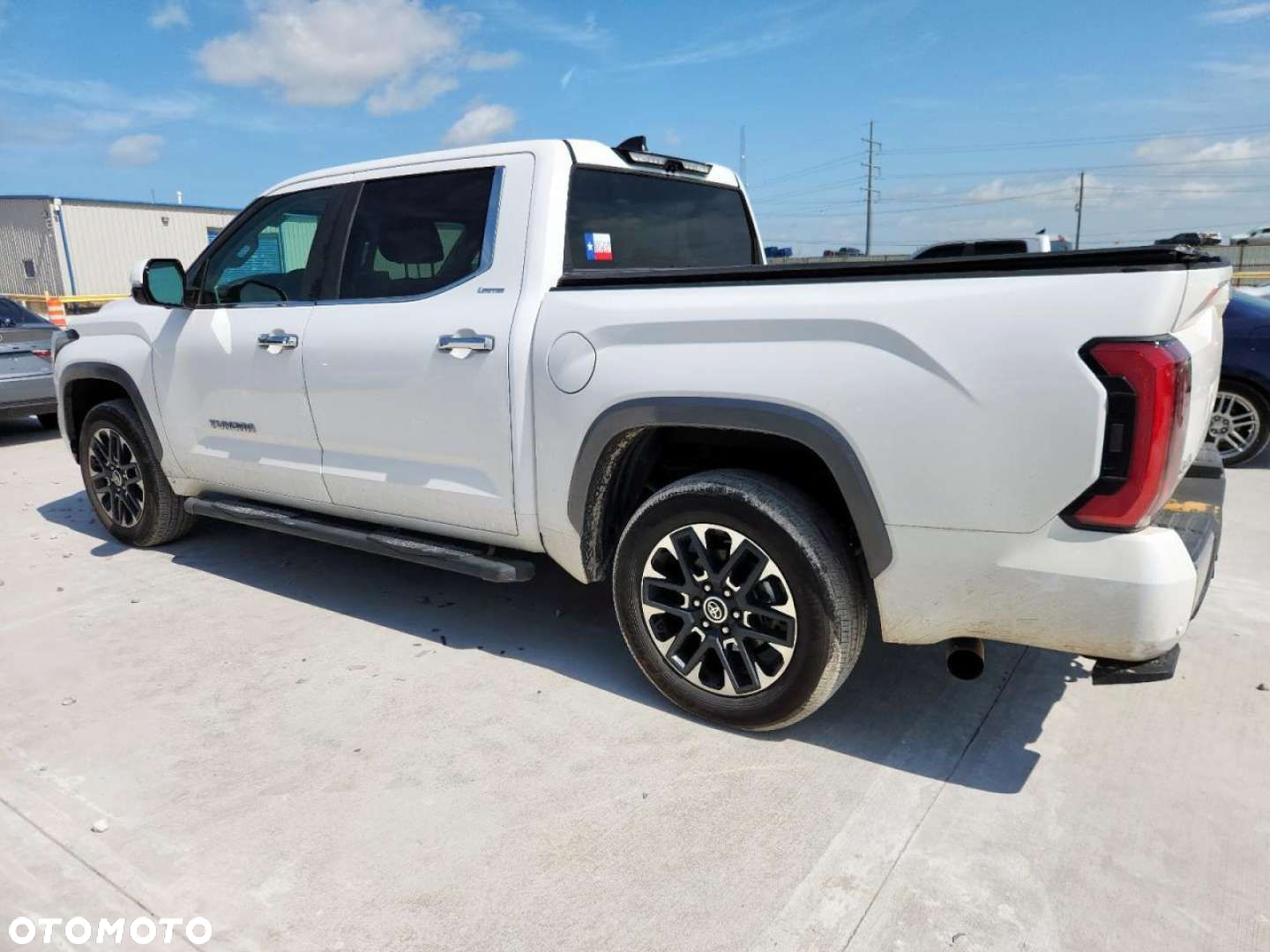 Toyota Tundra - 2
