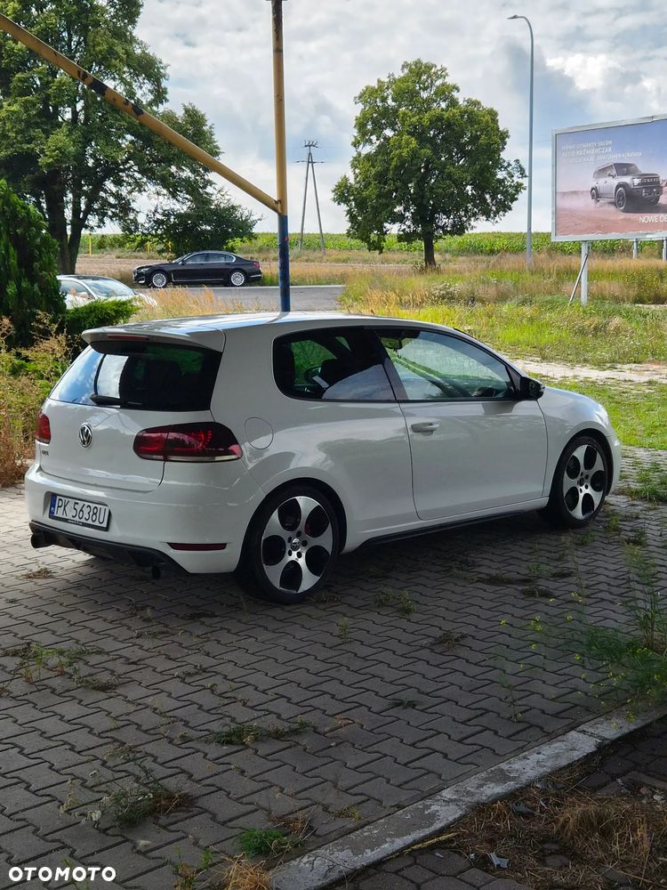 Volkswagen Golf 2.0 GTI - 5