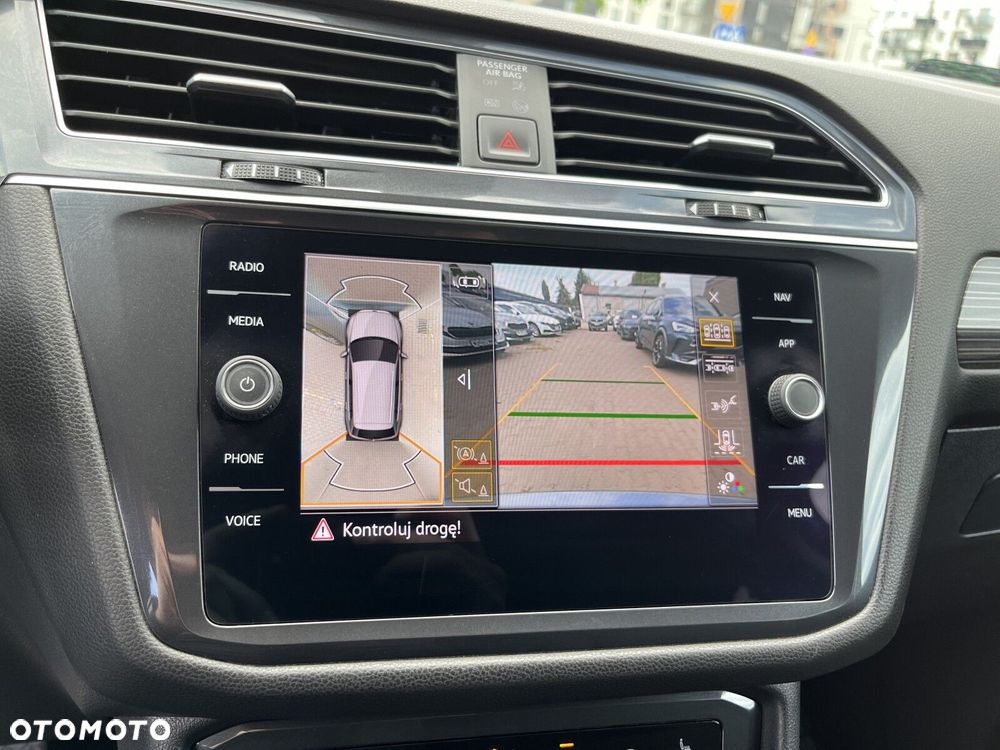 Volkswagen Tiguan - 23