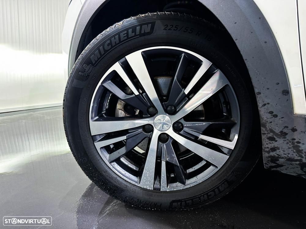 Peugeot 3008 1.2 Hybrid Allure Pack e-DCS6 - 50