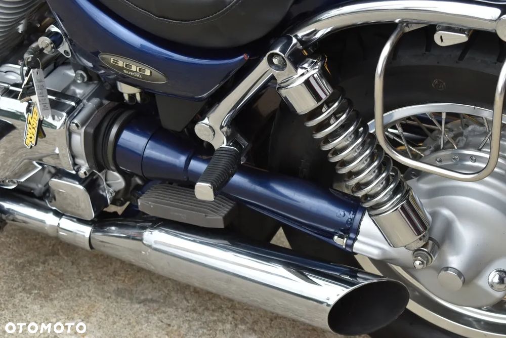 Suzuki Intruder - 18
