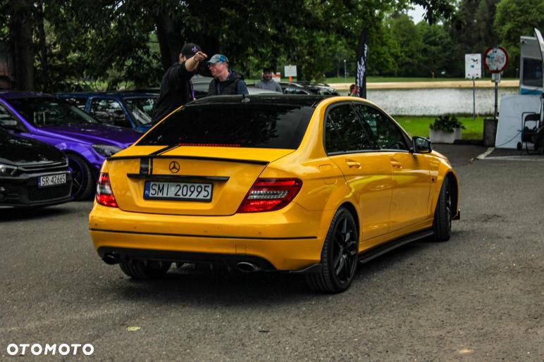 Mercedes-Benz Klasa C 350 CDI DPF (BlueEFFICIENCY) 7G-TRONIC Avantgarde - 2