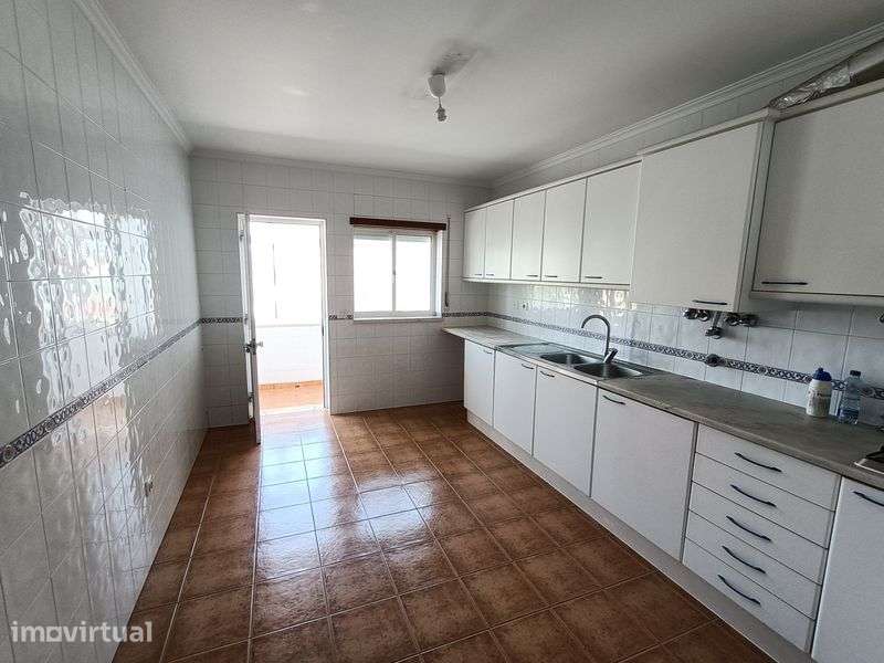 Apartamento T3 - 1 andar, Caldas da Rainha - Grande imagem: 2/12