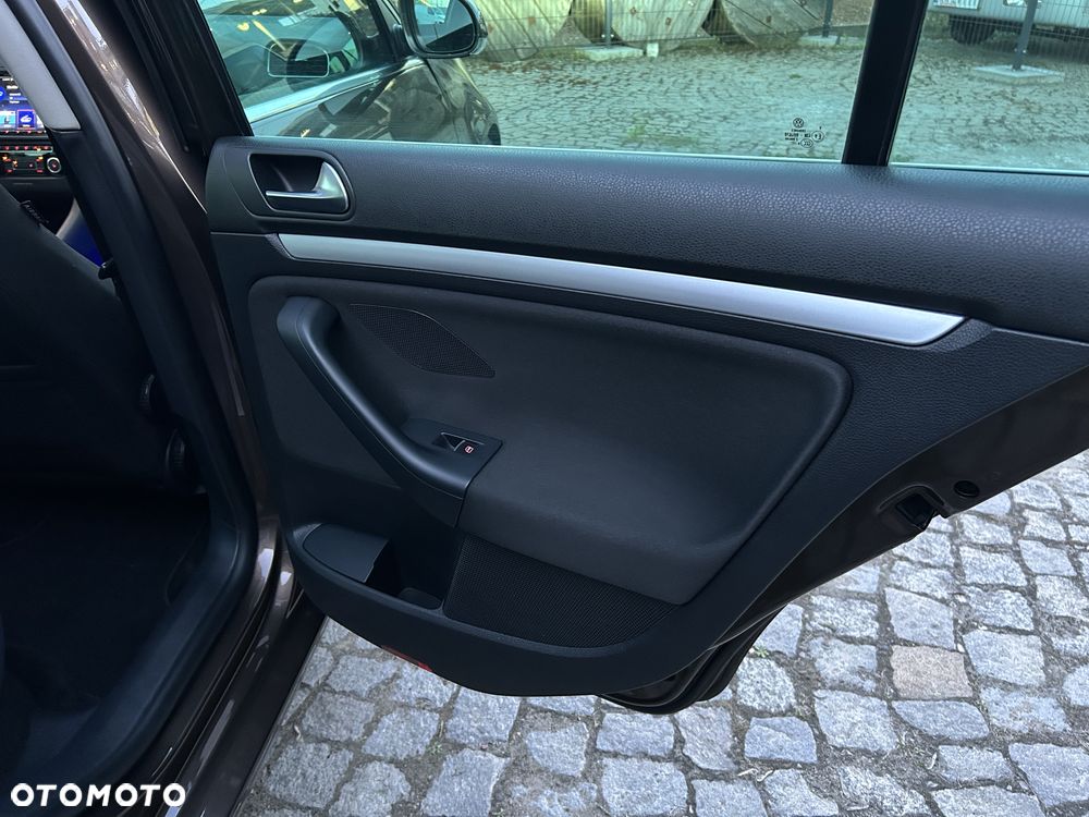 Volkswagen Golf 1.4 TSI Highline - 23