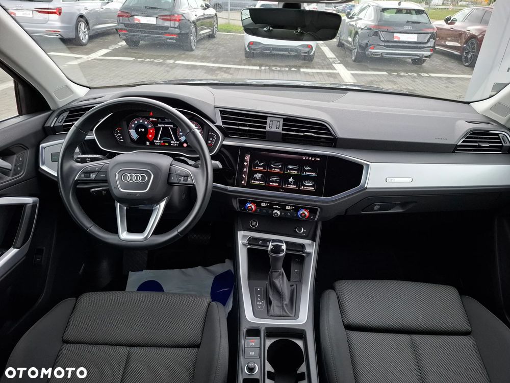 Audi Q3 35 TFSI S tronic - 9