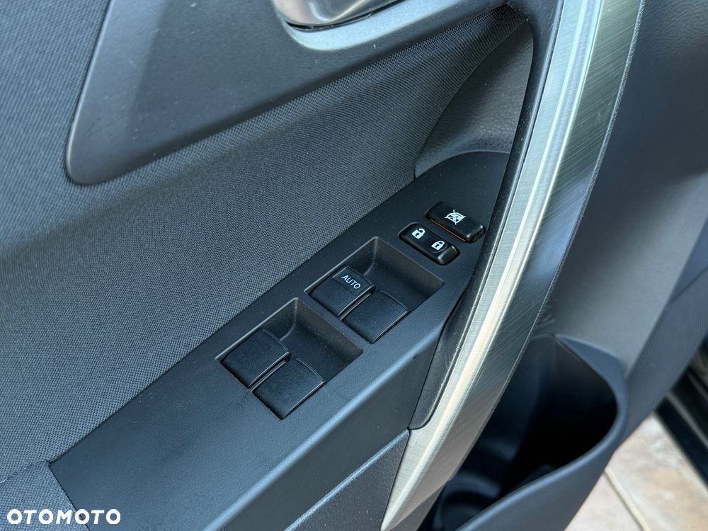 Toyota Auris 1.6 Life+ - 10