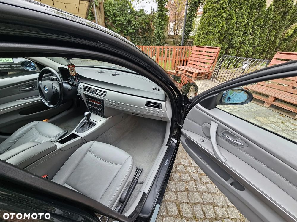 BMW Seria 3 318i - 14