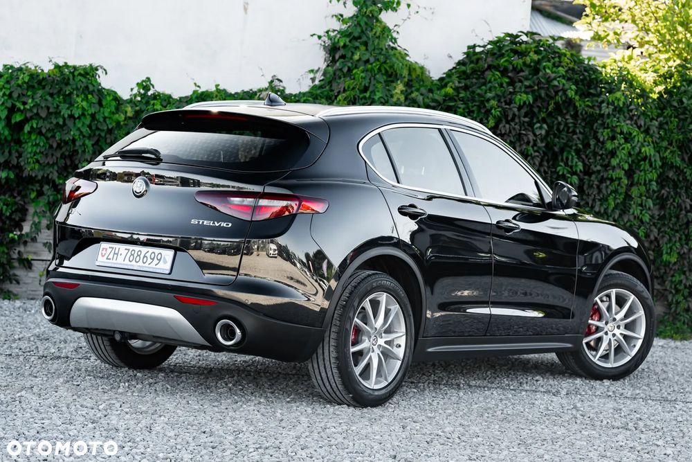 Alfa Romeo Stelvio 2.2 16V AT8-Q4 Executive - 14