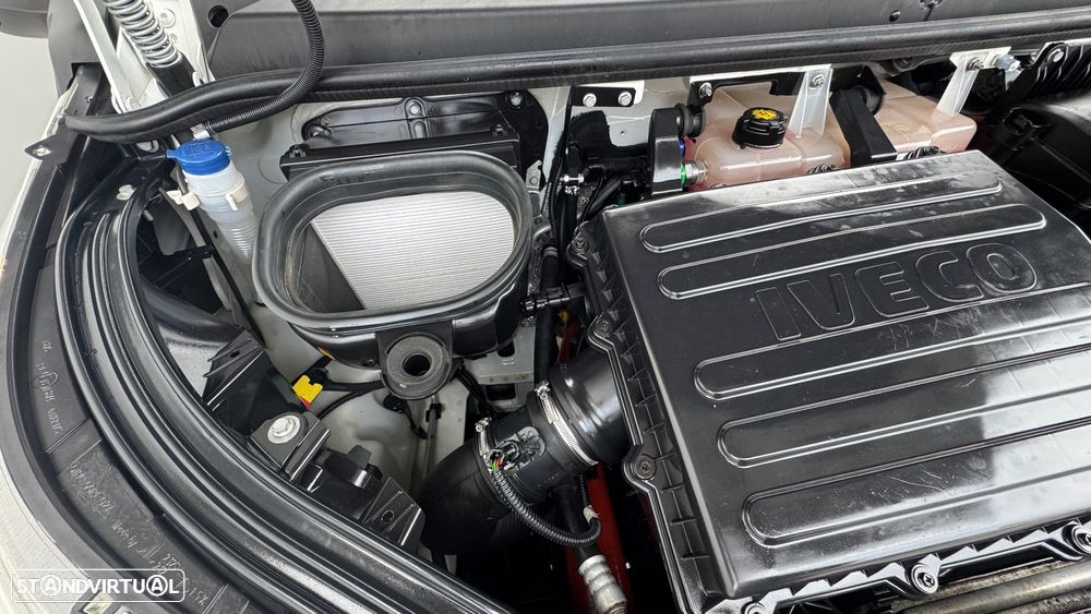 Iveco Daily 3.0 35S16H C/ Plat. Elevatória - 35