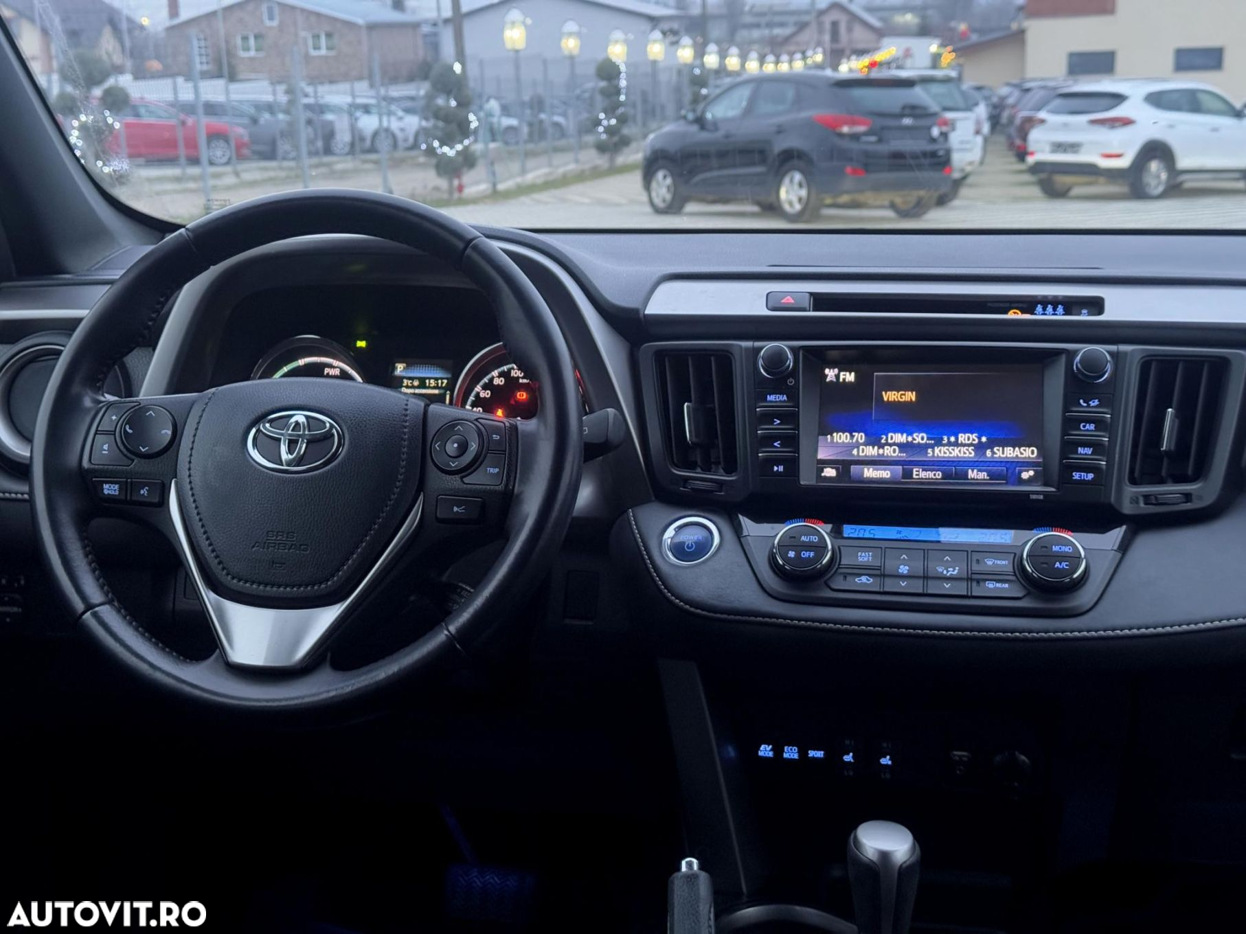 Toyota RAV4 - 10