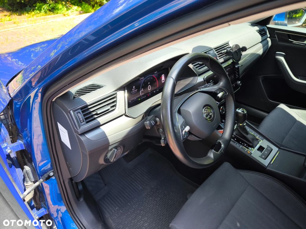 Skoda Superb 2.0 TDI SCR Style DSG - 9