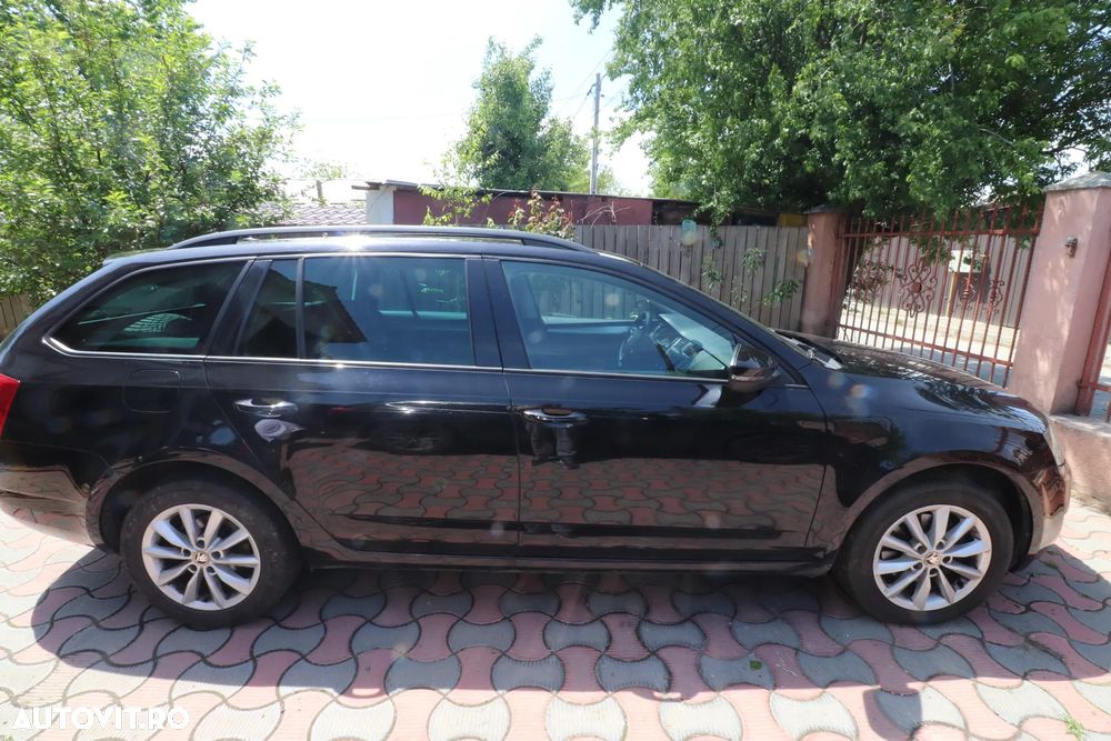 Skoda Octavia 2.0 TDI (Green tec) DSG Style - 13