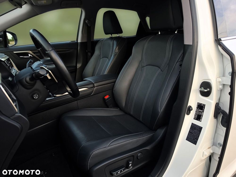 Lexus RX - 14