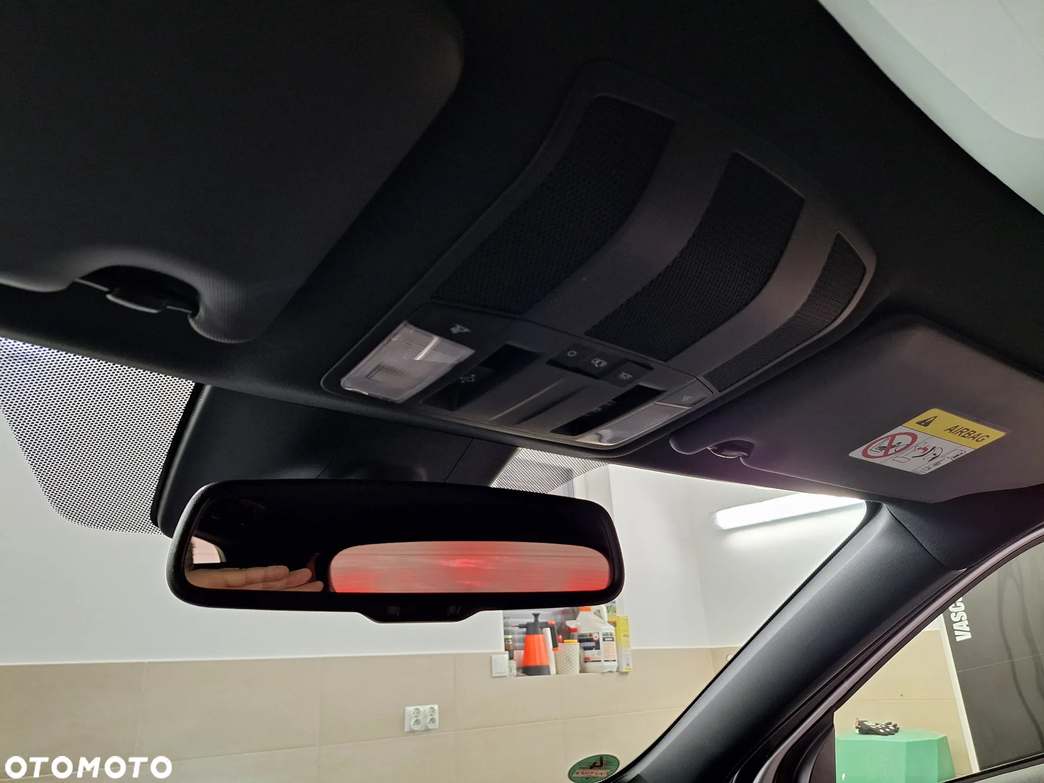 Mitsubishi Eclipse Cross Plug-In Hybrid 4WD Top - 36