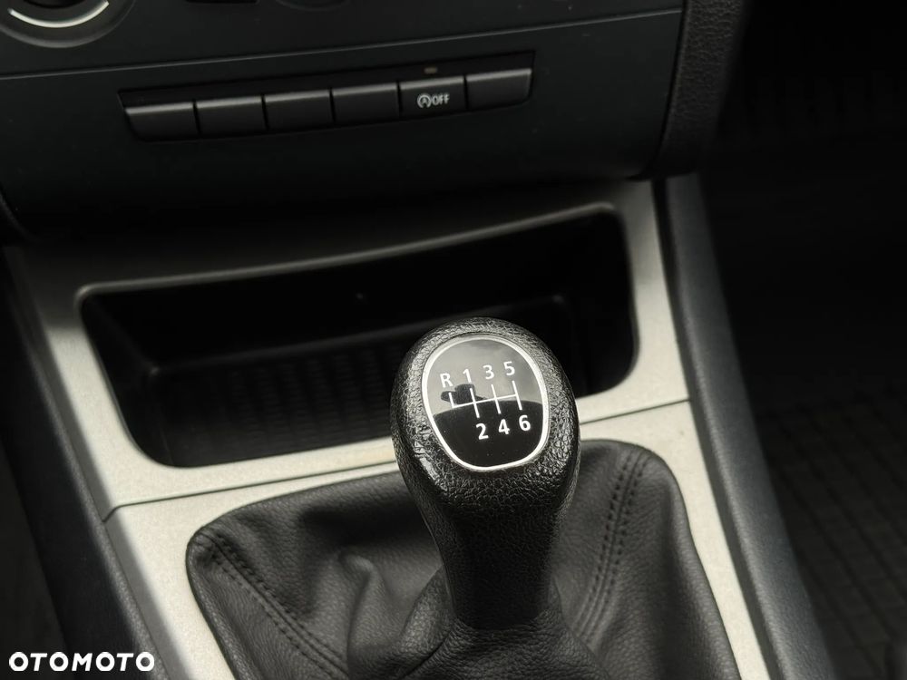 BMW Seria 1 - 29