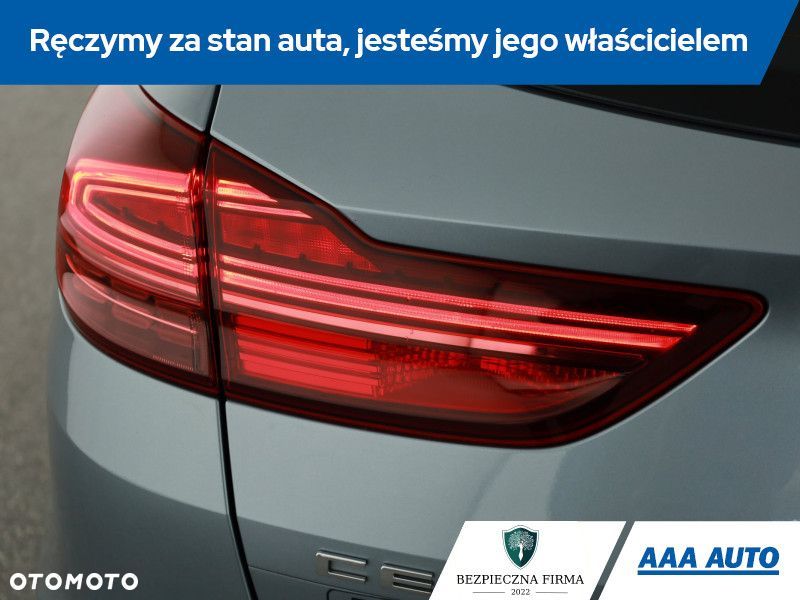 Kia Ceed - 16