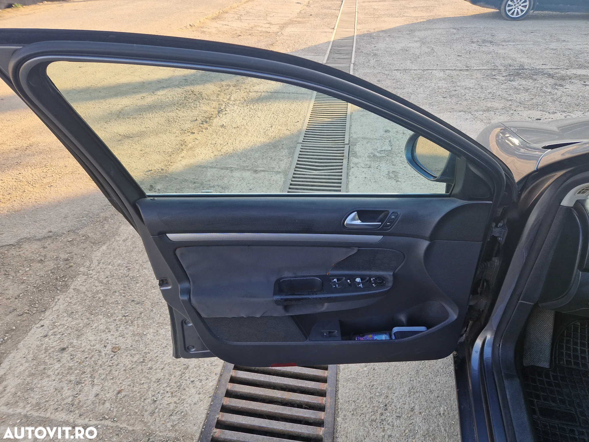 Volkswagen Jetta - 9