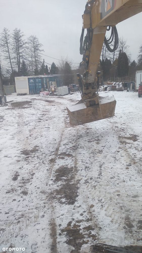 Caterpillar 323F - 15