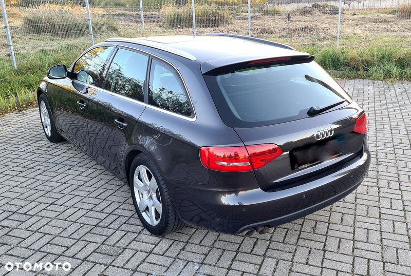 Audi A4 Avant 2.0 TDI - 17