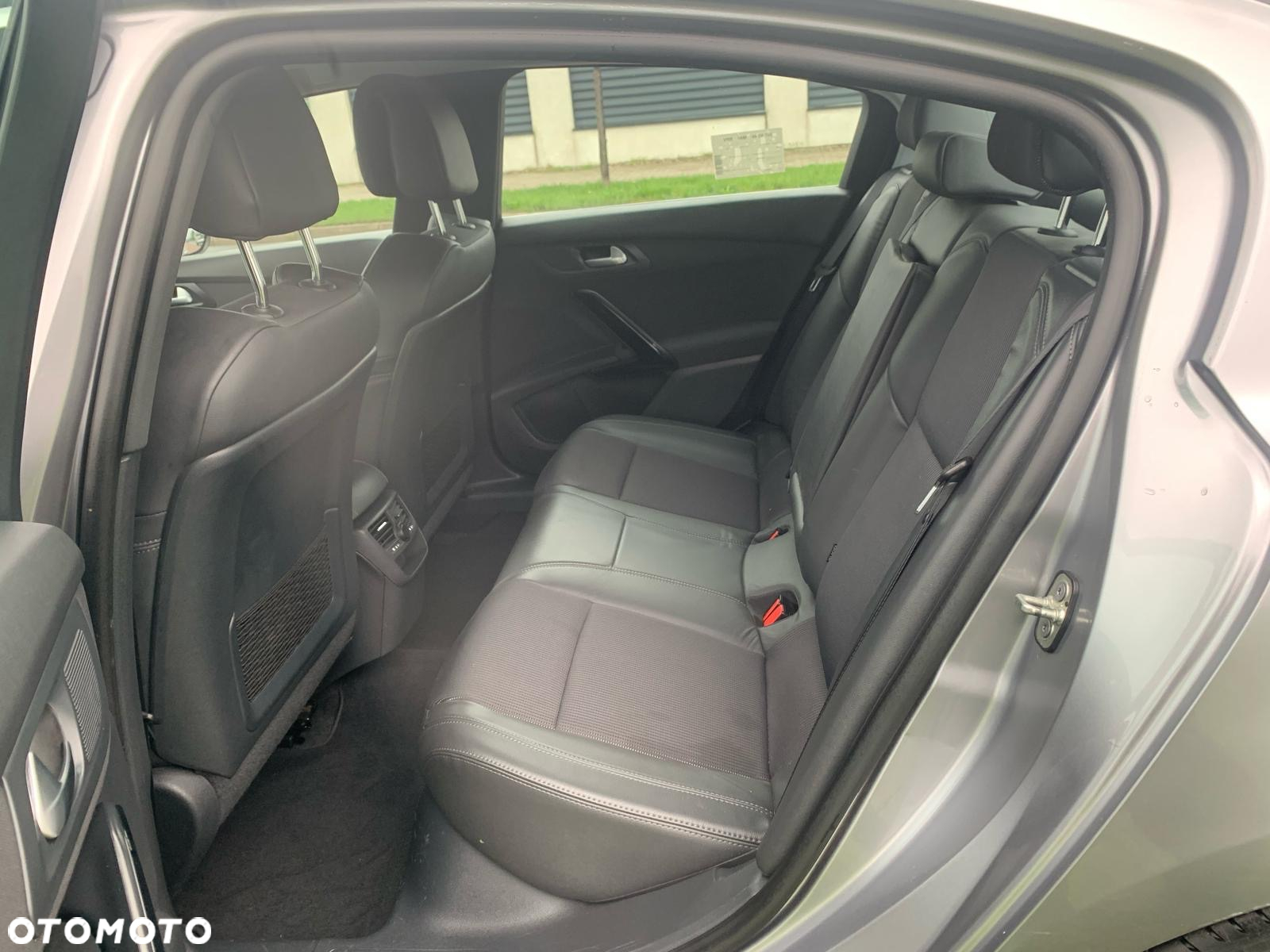 Peugeot 508 1.6 e-THP Active S&S - 27