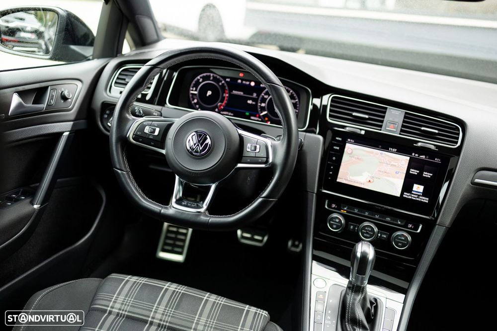 VW Golf 2.0 TDI GTD DSG - 2